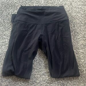 Black lululemon leggings